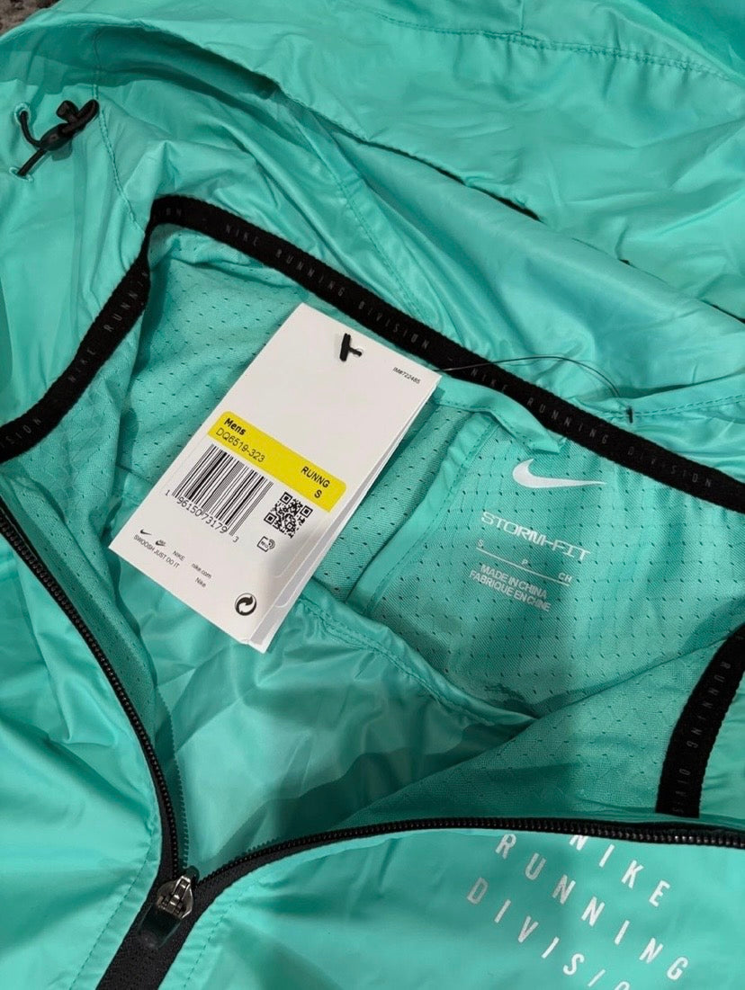 veste nike running division